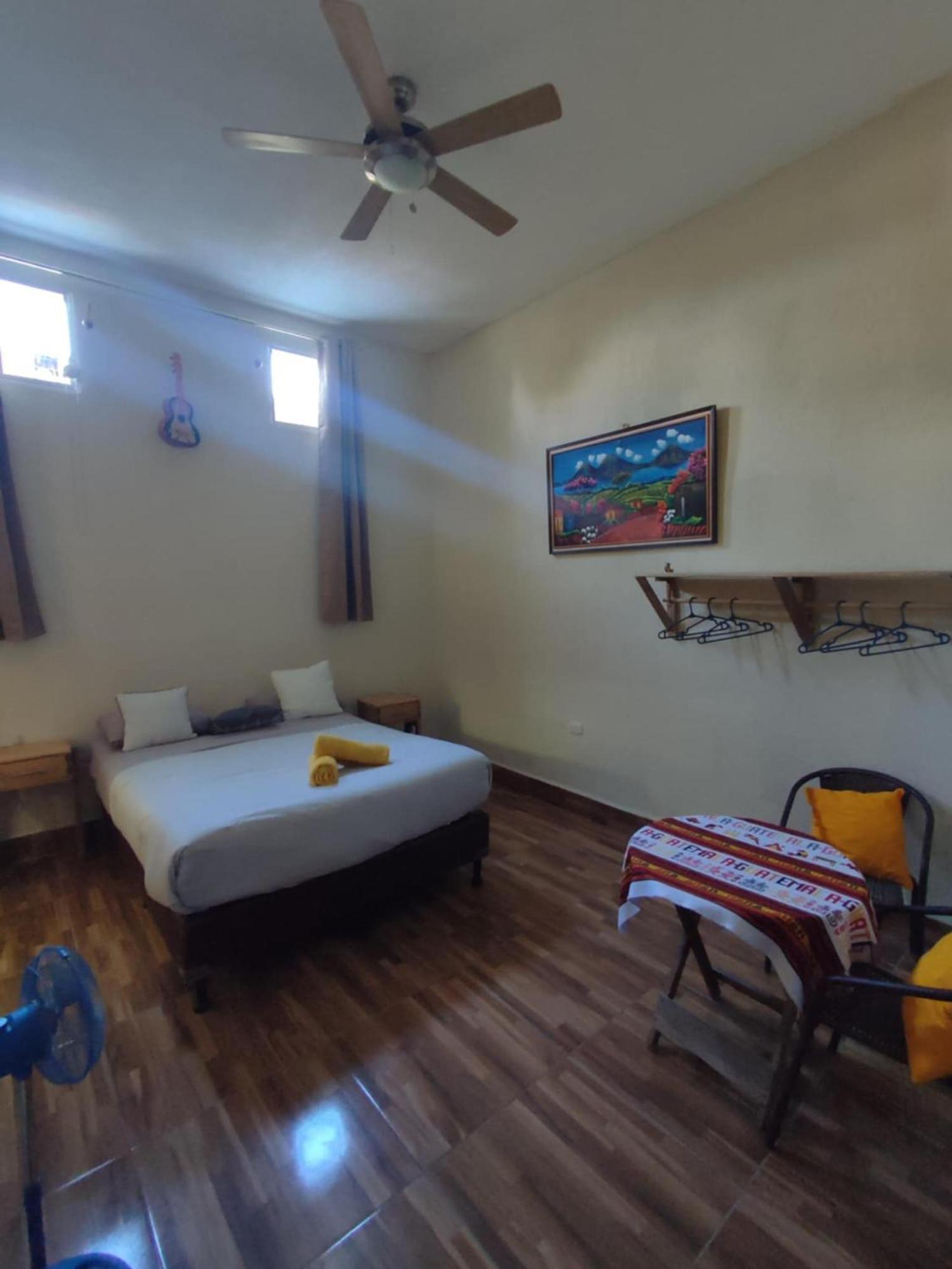 La Casa Colorada Hostel San Benito Kültér fotó